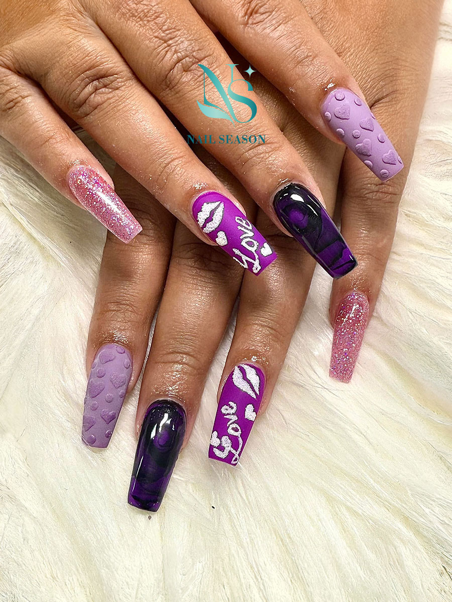 NAIL SEASON